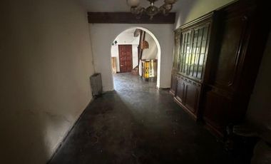 Casa en venta - 4 Dormitorios 2 Baños - Mar del Plata