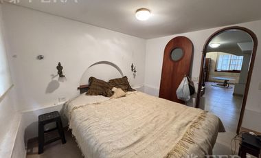 Venta casa 5 ambientes con cochera y quincho en Wilde