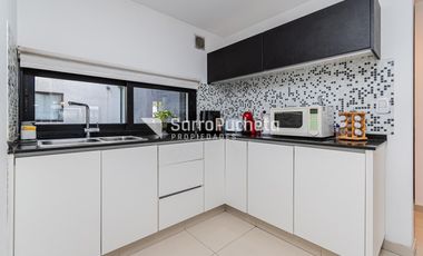 Venta semipiso 4 ambientes c/doble cochera y balcón en Haedo