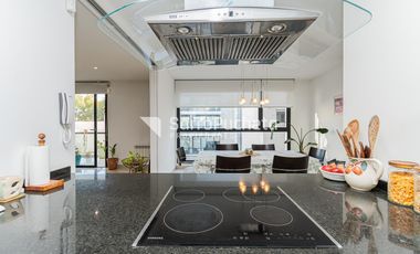 Venta semipiso 4 ambientes c/doble cochera y balcón en Haedo