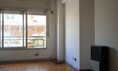 FLORESTA 2 AMBIENTES. FRENTE. SUPER LUMINOSO.