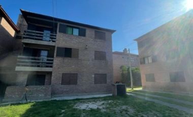 Departamento en venta - 3 Dormitorios 1 Baño - Tolosa