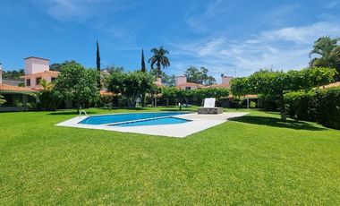 Casa Amueblada en Renta con 3 Habitaciones, Terraza y Alberca en Xochitepec