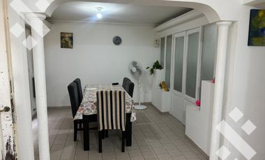 Venta Duplex en Calle Gobernador Anaya  Apto  Crédito Neuquén Capital