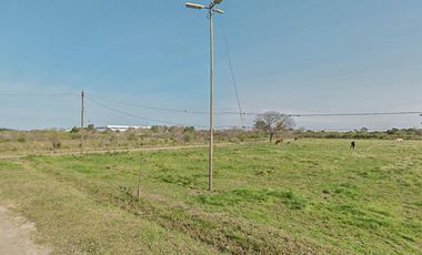 Terreno de 2.500m² con zona estratégica a pasos de la Autopista