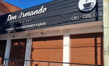 Imponente Local - Billinghurst- Frente a la plaza- Ideal Entidad Bancaria