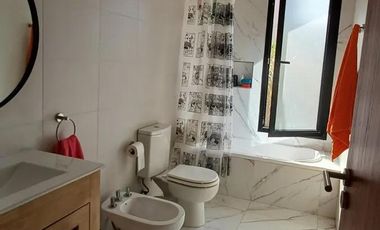 Casa en venta - 4 Dormitorios 4 Baños - Escobar