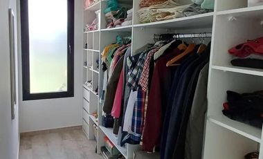 Casa en venta - 4 Dormitorios 4 Baños - Escobar