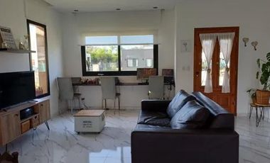 Casa en venta - 4 Dormitorios 4 Baños - Escobar