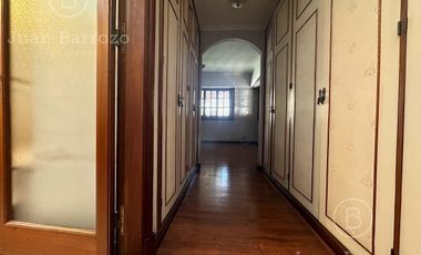 Venta Chalet con 5 dormitorios y fondo libre. Lomas de Zamora Oeste