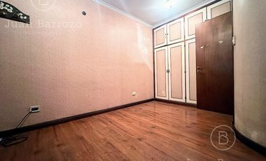 Venta Chalet con 5 dormitorios y fondo libre. Lomas de Zamora Oeste