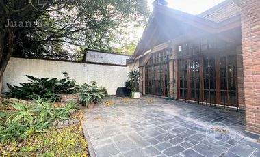 Venta Chalet con 5 dormitorios y fondo libre. Lomas de Zamora Oeste