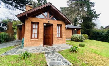 VENTA | CHALET DE LADRILLOS | 3 AMB CON PILETA | SIERRA DE LOS PADRES