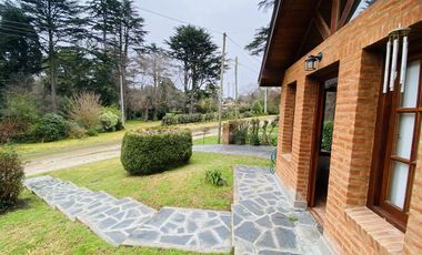 VENTA | CHALET DE LADRILLOS | 3 AMB CON PILETA | SIERRA DE LOS PADRES