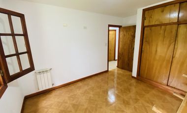 VENTA | CHALET DE LADRILLOS | 3 AMB CON PILETA | SIERRA DE LOS PADRES