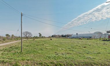 Terreno de 2.500m² y posibilidad de lindero, a pasos de la Autopista