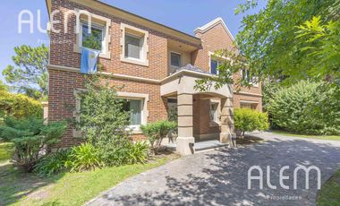 Casa en venta en Saint Thomas Sur, Canning