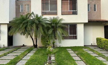 Casa de dos recámaras con alberca en Real Santa Fe Residencial I, Xochitepec, Mor.