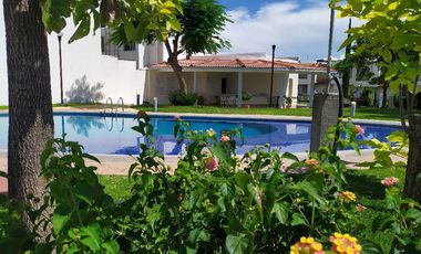 Casa de dos recámaras con alberca en Real Santa Fe Residencial I, Xochitepec, Mor.