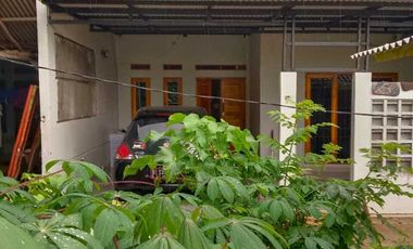 Rumah Bagus + Unit Kontrakan Dekat Tol Cikopo Purwakarta Dijual Murah