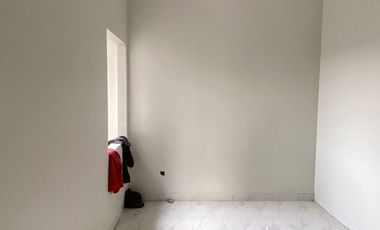 Rumah 2 Lantai Murah & Strategis di Depok, - Promo DP 0% & Free Biaya