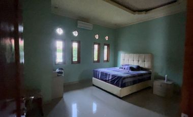 Jual Rumah Villa Joglo  Mewah dan Kebun Buah di Purwakarta