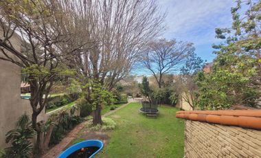 Casa en Villa Ballester - Venta - Cuatro ambientes.