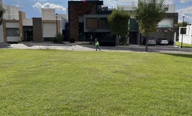 TERRENO EXCELENTE UBICACIÓN, PARQUE POTOSÍ