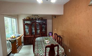 CASA EN VENTA EN FRACCIONAMIENTO ATENAS