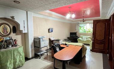 CASA EN VENTA EN FRACCIONAMIENTO ATENAS