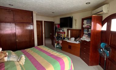 CASA EN VENTA EN FRACCIONAMIENTO ATENAS