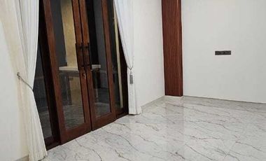 For sale rumah lokasi di jl gunung salak padangsambian kelod