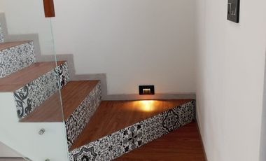 Rumah dijual 2 Lantai, Baru Pondok Gede, Bekasi dekat ke Lubang Buaya