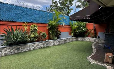 VENTA DE CASA EN CHANIS RESIDENCIAL CASTEL NOVO 280 JP