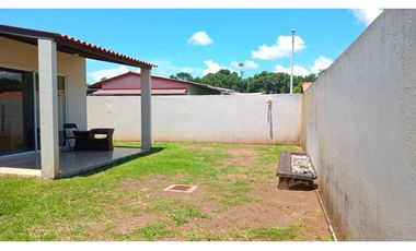 LA CHORRERA / ARBOLEDAS / LOS ROBLES / 272M / 3 HABITACION / ESQUINA