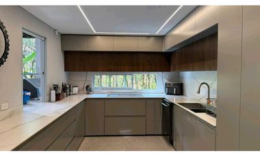 Venta Casa Loma del Escobero Envigado