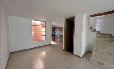 Casa en venta en montearroyo