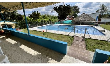 SE ARRIENDA CASA CAMPESTRE EN ARMENIA, QUINDO, COLOMBIA