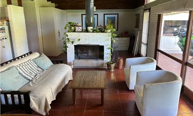 Casa En Los Acantilados Con Pileta Pegada Al Golf