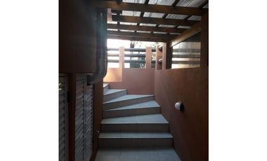 HERMOSA CASA EN CARILO (CON JACUZZI Y PISCINA)