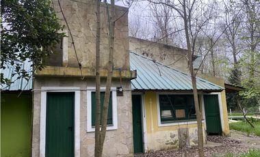 Casa con 2 lotes y pileta en Mar de Cobo