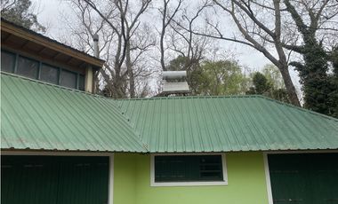 Casa con 2 lotes y pileta en Mar de Cobo