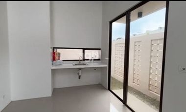 Disewakan rumah baru siap huni hook strategis termurah