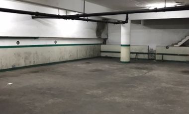 Cochera en Alquiler por Temporada en Plaza Colón