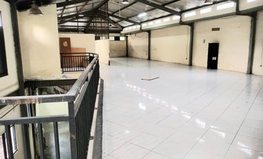 DIJUAL/DISEWAKAN BANGUNAN lok strategis  siap huni di Jatisari Jatiasi