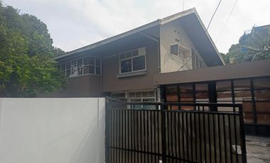 Rumah Cantik dan Ekslusif Kawasan Jakarta Selatan
