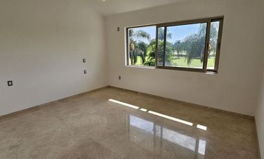 Casa nueva en venta en Paraíso Country Club, Morelos.
