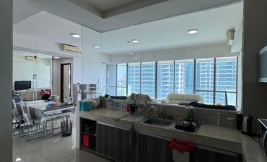 Rent Apartment St. Moritz Presidential Suite Tower Kembangan Full Furnished 300 Jt/Year Nego