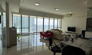 Rent Apartment St. Moritz Presidential Suite Tower Kembangan Full Furnished 300 Jt/Year Nego