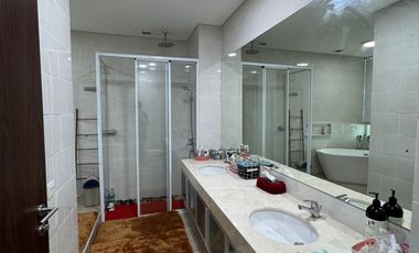 Rent Apartment St. Moritz Presidential Suite Tower Kembangan Full Furnished 300 Jt/Year Nego